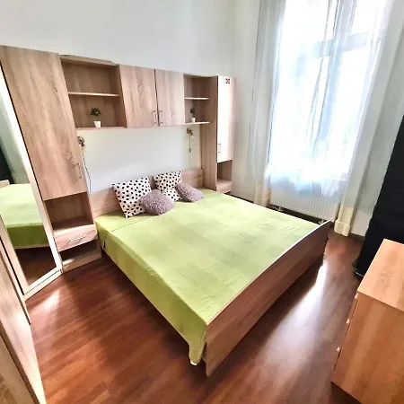 Ricky Apartment *