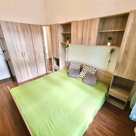 Ricky Apartment
