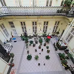 Ricky Apartment