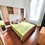 Ricky Apartment *